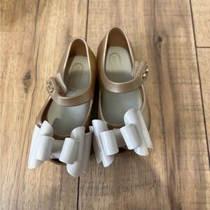 Mini Melissa Gold and Cream Kids Dress Shoes